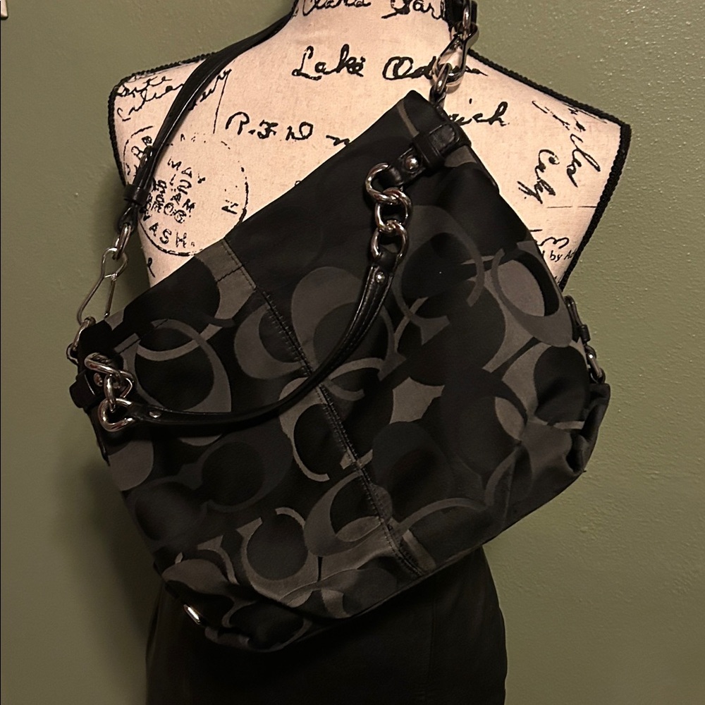 Coach Elegant Black and Gray Shoulder Bag - Picture 2 of 11